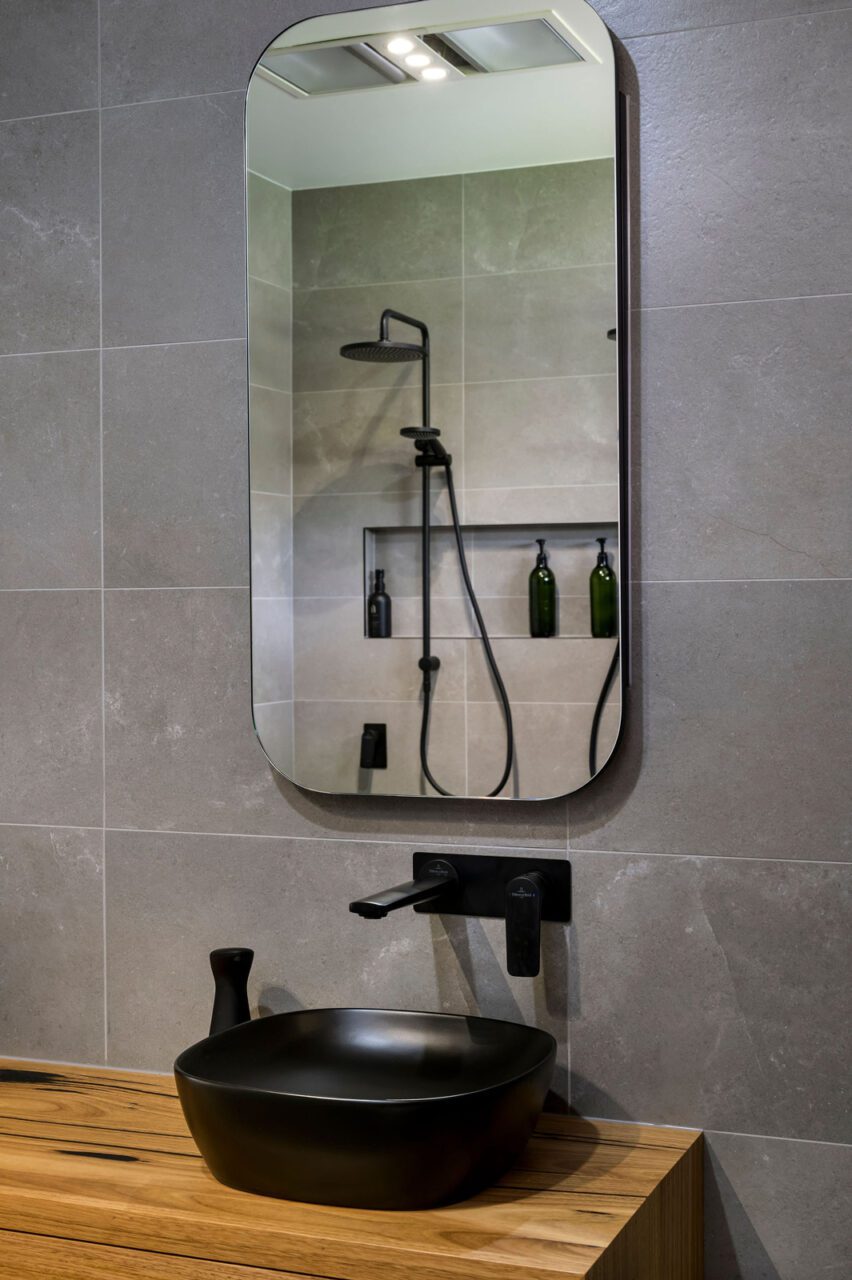 bathroom renovation adamstown heights