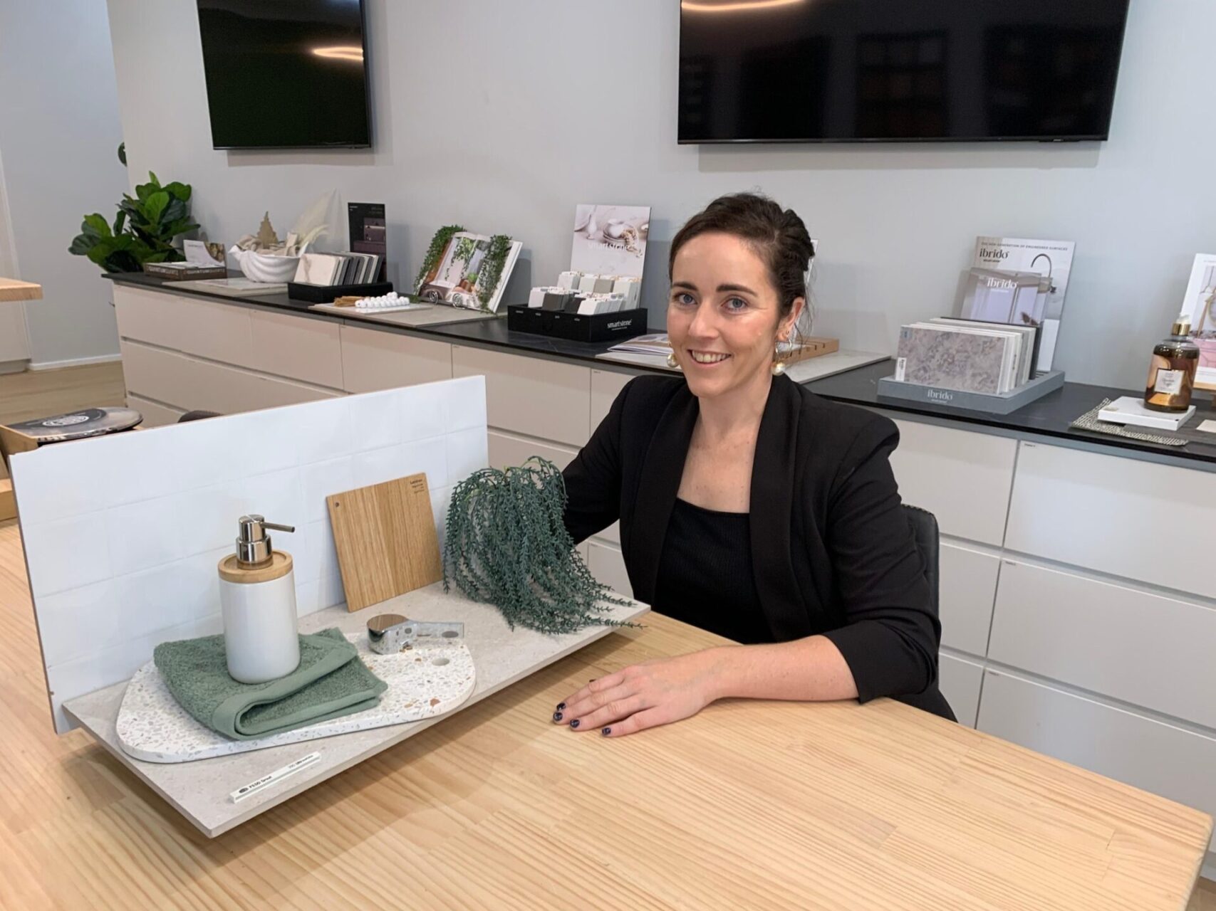 Shelley Wylie Banana Bathrooms